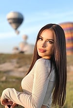 Ukrainian mail order bride Yana from Kryvyi Rih with light brown hair and green eye color - image 9