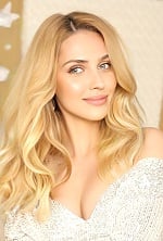 Ukrainian mail order bride Valentina from Buffalo with blonde hair and blue eye color - image 9