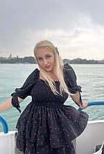 Ukrainian mail order bride Olesia from Kyiv with blonde hair and green eye color - image 2