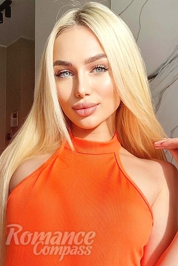 Ukrainian mail order bride Liliia from Kyiv with blonde hair and blue eye color - image 1