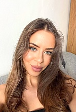 Ukrainian mail order bride Anastasia from Paris with light brown hair and green eye color - image 6