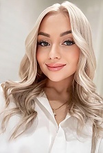 Ukrainian mail order bride Aljona from Tallinn with blonde hair and green eye color - image 6