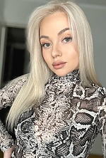 Ukrainian mail order bride Aljona from Tallinn with blonde hair and green eye color - image 5