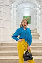 Ukrainian mail order bride Alina from Portland with blonde hair and blue eye color - image 2