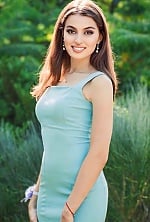 Ukrainian mail order bride Alexandera from London with light brown hair and brown eye color - image 11