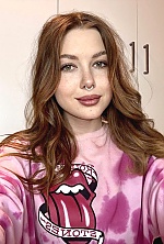 Ukrainian mail order bride Khristina from Ivano-Frankivsk with light brown hair and green eye color - image 18