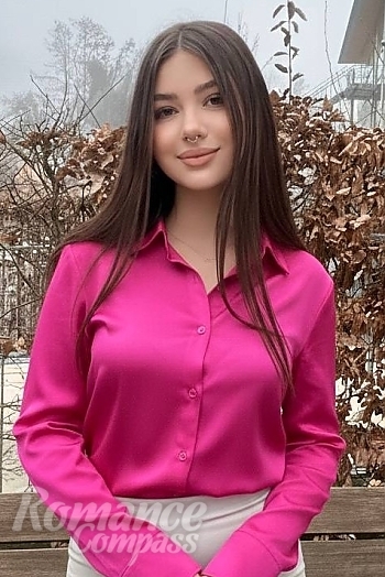 Ukrainian mail order bride Khristina from Ivano-Frankivsk with light brown hair and green eye color - image 1