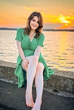 Ukrainian mail order bride Sofia from Odesa with light brown hair and green eye color - image 9