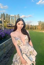 Ukrainian mail order bride Mariia from London with black hair and brown eye color - image 3