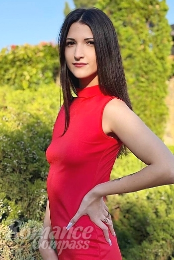 Ukrainian mail order bride Ilona from Kremenchug with light brown hair and grey eye color - image 1