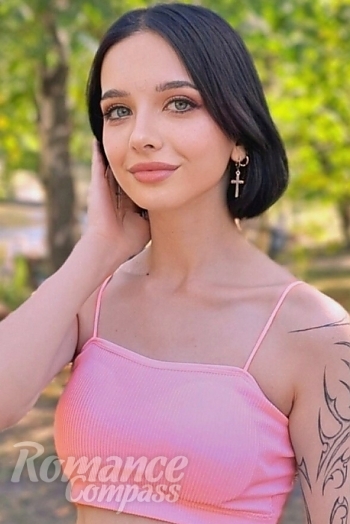 Ukrainian mail order bride Valeriia from Cherkasy with black hair and green eye color - image 1