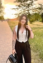 Ukrainian mail order bride Valentyna from Kyiv with black hair and green eye color - image 5