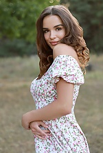 Ukrainian mail order bride Marina from Kyiv with light brown hair and hazel eye color - image 5