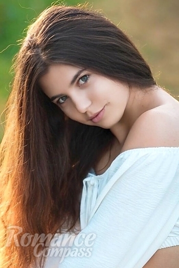 Ukrainian mail order bride Viktoriia from Ivano-Frankivsk with brunette hair and brown eye color - image 1