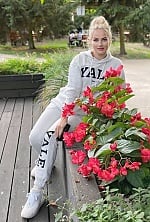 Ukrainian mail order bride Victoria from Zagreb with blonde hair and green eye color - image 5