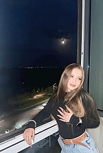 Ukrainian mail order bride Dariia from Dnipro with light brown hair and blue eye color - image 6