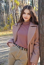 Ukrainian mail order bride Anna from Kyiv with light brown hair and brown eye color - image 2