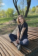 Ukrainian mail order bride Oleksandra from Kharkiv with light brown hair and brown eye color - image 4