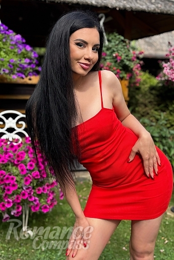 Ukrainian mail order bride Alena from Kremenchug with black hair and brown eye color - image 1