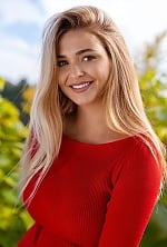 Ukrainian mail order bride Irina from Kyiv with blonde hair and green eye color - image 2