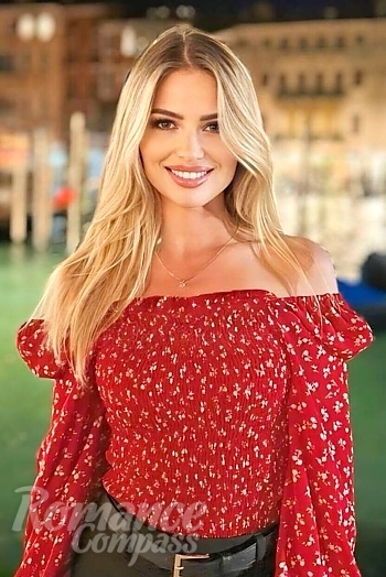 Ukrainian mail order bride Margarita from Kyiv with blonde hair and grey eye color - image 1