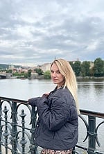 Ukrainian mail order bride Kseniya from Cherkasy with blonde hair and blue eye color - image 3