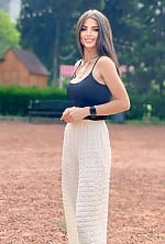 Ukrainian mail order bride Medea from Tbilisi with brunette hair and hazel eye color - image 2