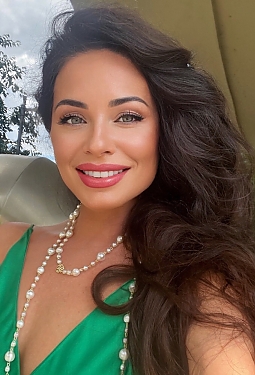 Marina, 46 y.o. from Vienna, Austria