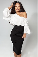 Ukrainian mail order bride Marina from Vienna with brunette hair and grey eye color - image 11