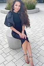 Ukrainian mail order bride Marina from Vienna with brunette hair and grey eye color - image 5