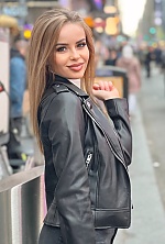 Ukrainian mail order bride Nadezhda from Riyadh with blonde hair and brown eye color - image 8