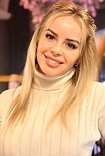 Ukrainian mail order bride Nadezhda from Riyadh with blonde hair and brown eye color - image 11