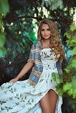 Ukrainian mail order bride Anna from Kyiv with light brown hair and brown eye color - image 6