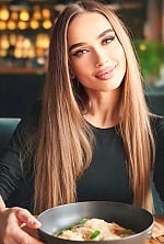 Ukrainian mail order bride Natalia from Varna with light brown hair and brown eye color - image 2