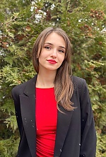 Ukrainian mail order bride Yulia from Cherkasy with light brown hair and green eye color - image 6