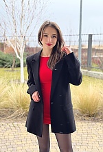 Ukrainian mail order bride Yulia from Cherkasy with light brown hair and green eye color - image 5