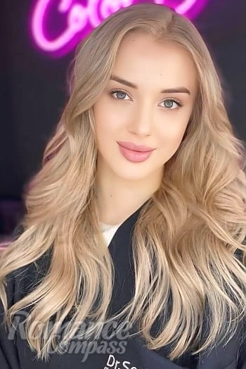 Ukrainian mail order bride Olesya from Lviv with blonde hair and green eye color - image 1