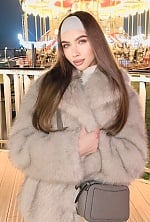 Ukrainian mail order bride Varvara from Kramatorsk with light brown hair and green eye color - image 6