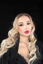 Ukrainian mail order bride Viktoriia from Ternopil with blonde hair and brown eye color - image 2