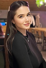 Ukrainian mail order bride Elizaveta from Valencia with light brown hair and green eye color - image 10