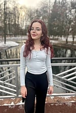 Ukrainian mail order bride Olesia from Ivano-Frankivsk with red hair and grey eye color - image 5