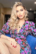 Ukrainian mail order bride Daria from Kiyiv with blonde hair and blue eye color - image 4