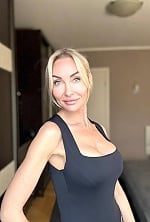 Ukrainian mail order bride Yulia from Ivano-Frankivsk with blonde hair and blue eye color - image 3