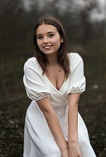 Ukrainian mail order bride Polina from Sloviansk with light brown hair and brown eye color - image 4