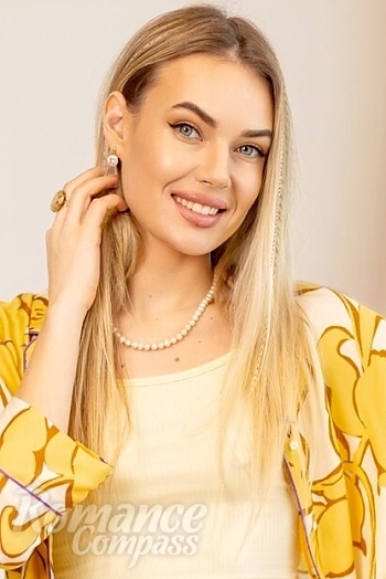 Ukrainian mail order bride Anhelina from Odesa with blonde hair and grey eye color - image 1
