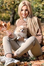 Ukrainian mail order bride Irina from New York with blonde hair and green eye color - image 2