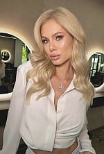 Ukrainian mail order bride Julia from Kyiv with blonde hair and green eye color - image 6