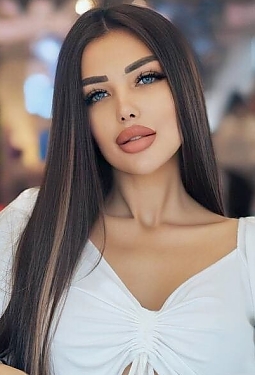 Yuliia, 29 y.o. from Dnipro, Ukraine