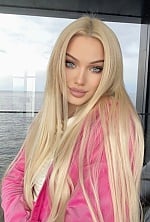 Ukrainian mail order bride Diana from Kyiv with blonde hair and blue eye color - image 2