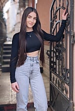 Ukrainian mail order bride Anhelina from Ivano-Frankivsk with brunette hair and brown eye color - image 9